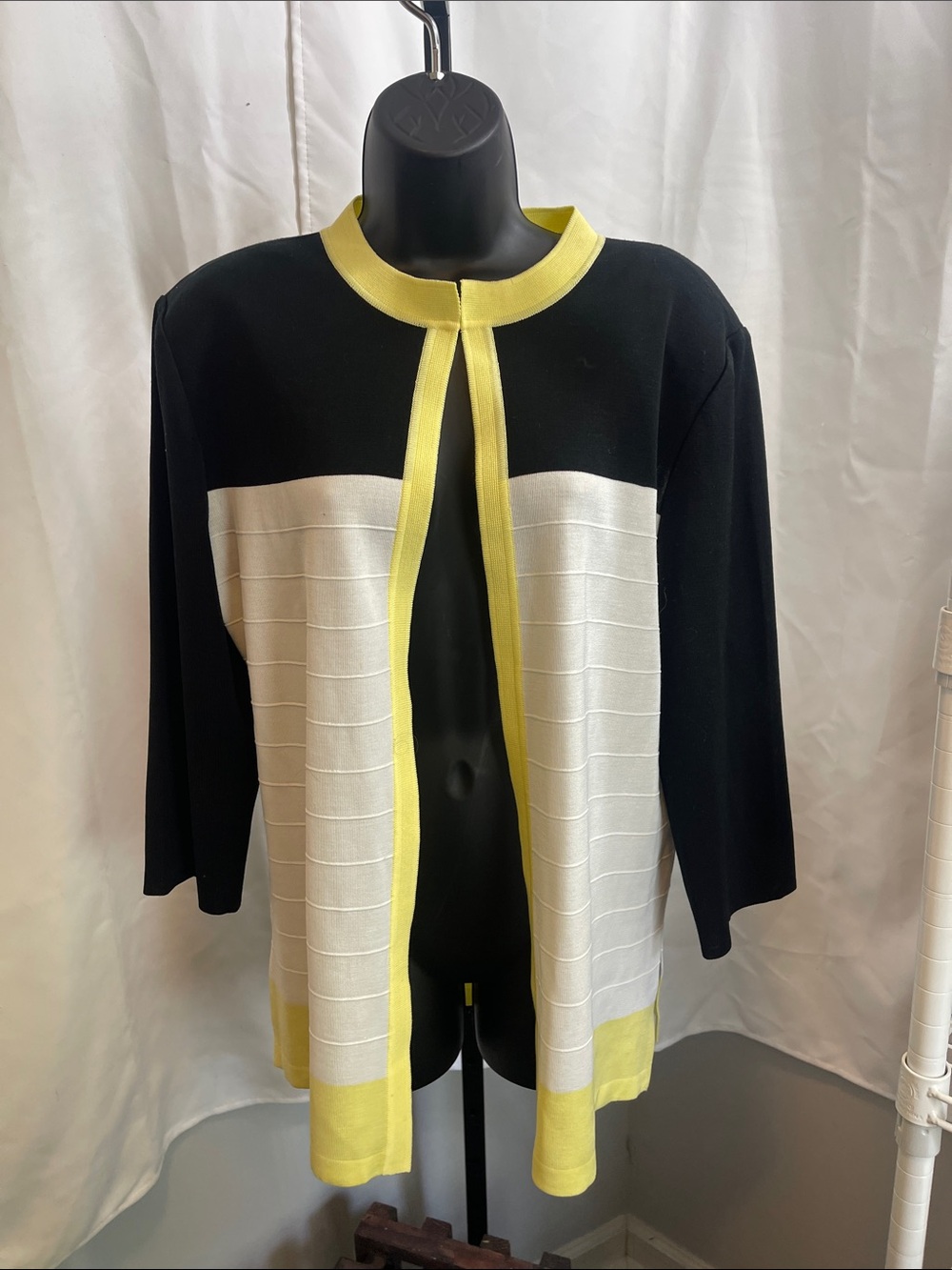 Ming Wang Black, White & Yellow Open Front Knit Cardigan